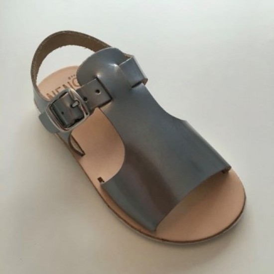 400-V Silver Metallic Leather Open Toe T-Bar Sandal